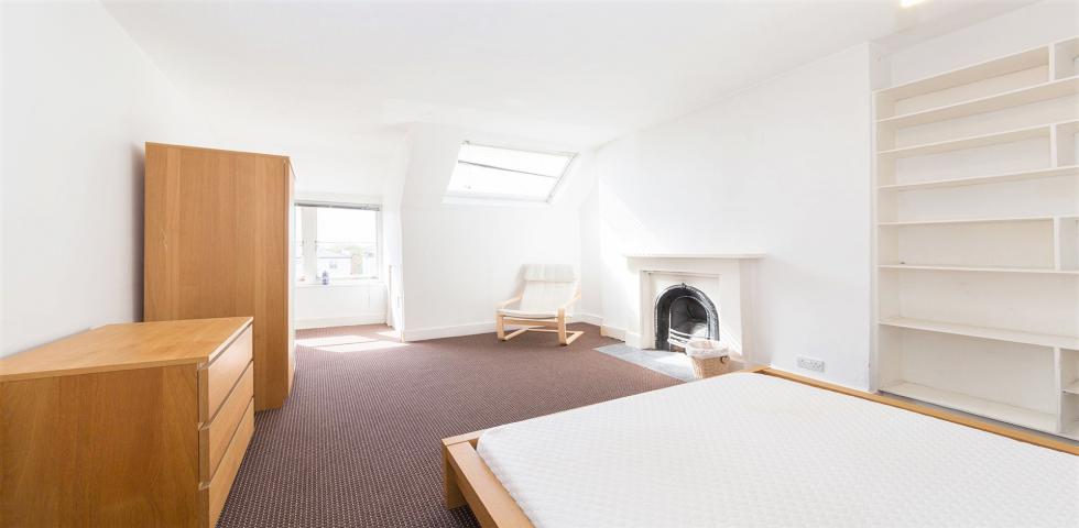 			3 Bedroom, 1 bath, 1 reception Apartment			 Acol Road, WEST HAMPSTEAD